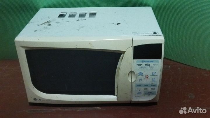 Микроволновка с блюдцем и роликом(свч)