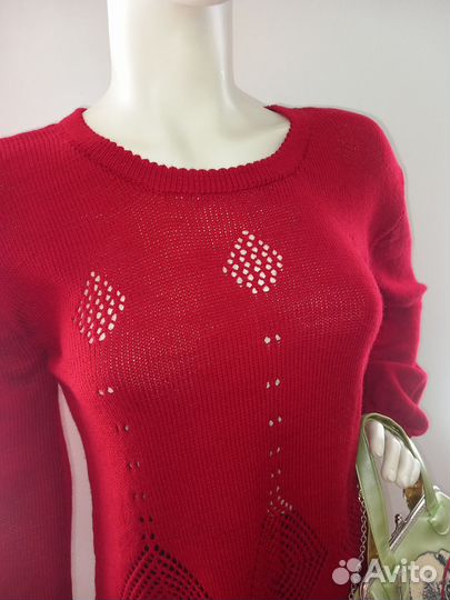 Свитер женский