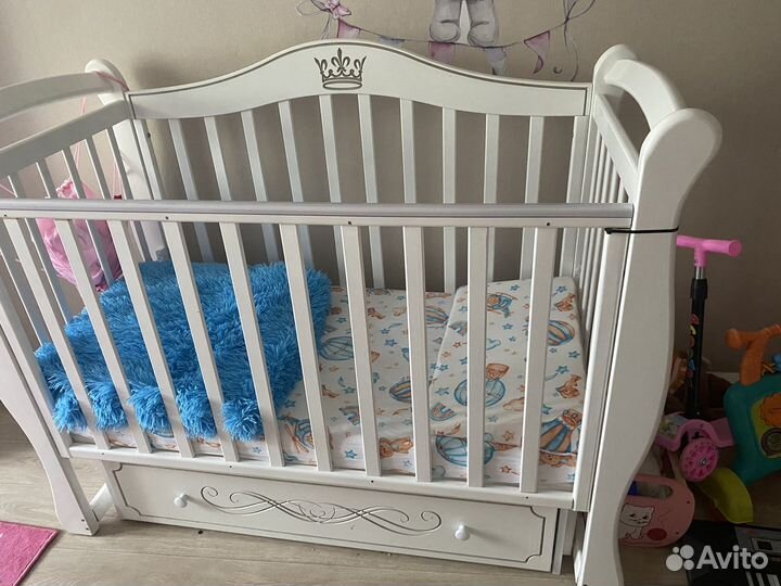Детская кроватка