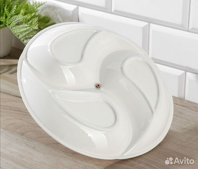 Белая посуда из керамики 