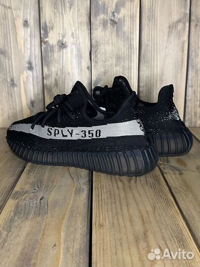 Adidas Yeezy Boost 350 V2 Oreo Black White - 11 US