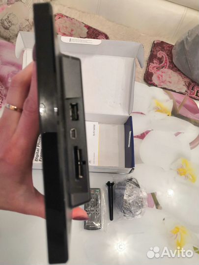 Электронная цифровая фоторамка sony