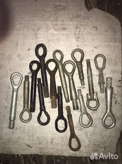 Крюк буксировочный бу