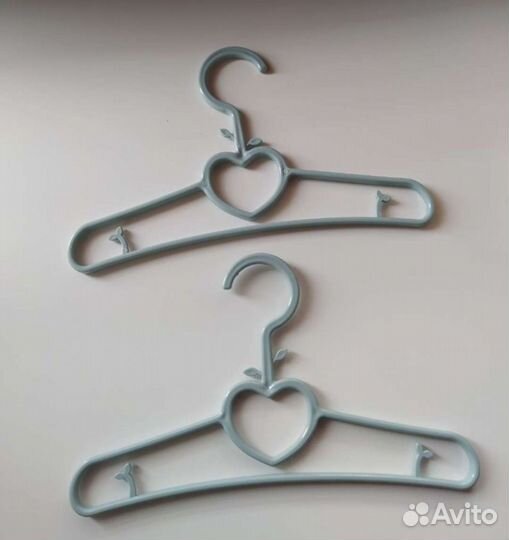 Вешалки детские
