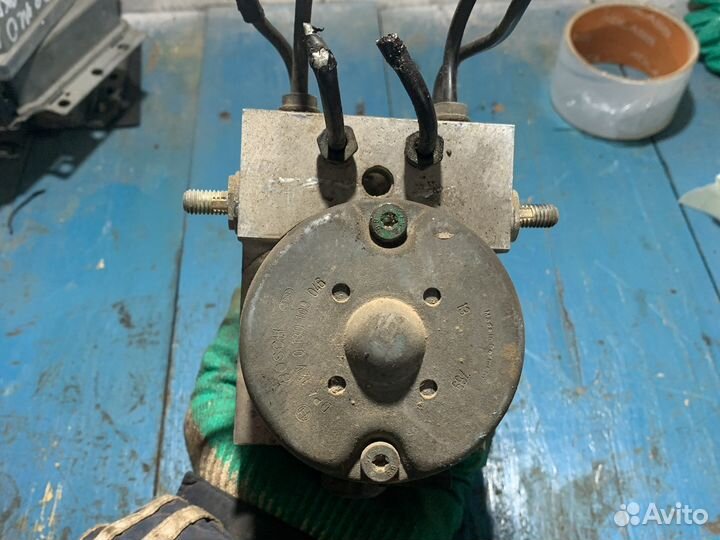 Блок абс Peugeot 406