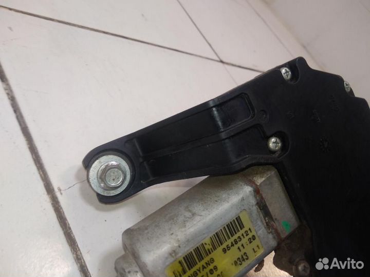 Моторчик стеклоочистителя задний Chevrolet Orlando