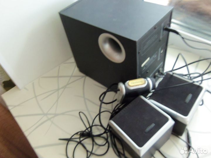 Колонки Elenberg