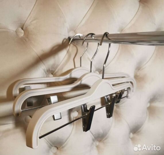 Вешалки плечики новые набор
