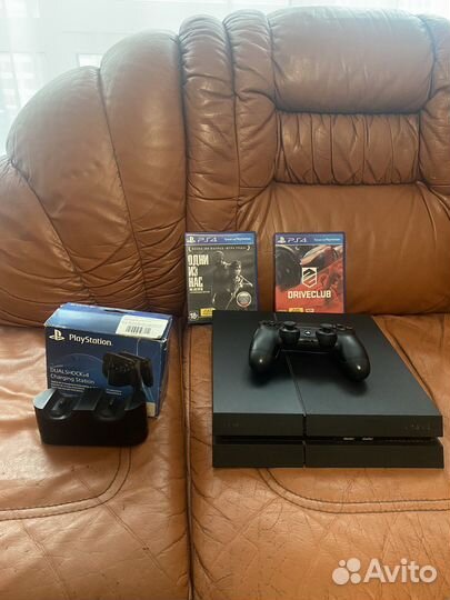 PlayStation 4 1Tb (CUH-1208B)