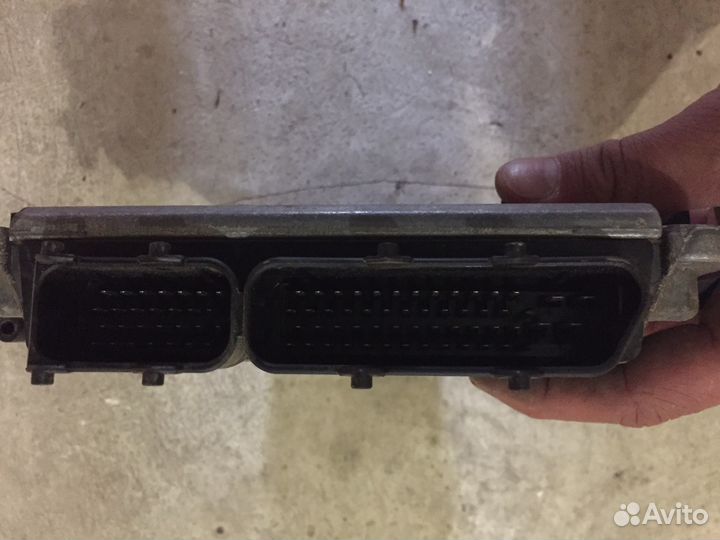 Блок управления двигателем VW Polo 2012 1 6