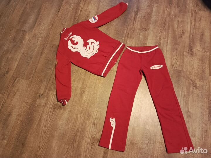 Спортивный костюм