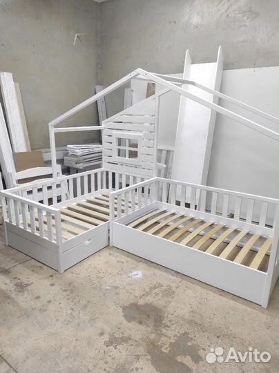 Детская кровать домик