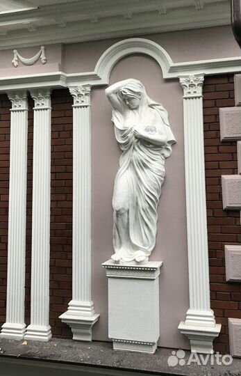 Кариатида на стену