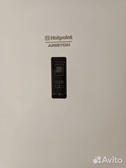 Холодильник hotpoint ariston ecft1813HL