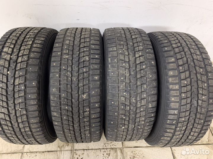 Dunlop SP Winter Ice 01 205/55 R16