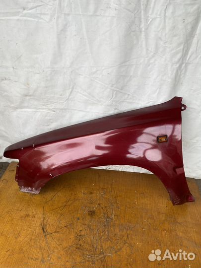 Крыло левое Toyota 4Runner VZN130 Тойота