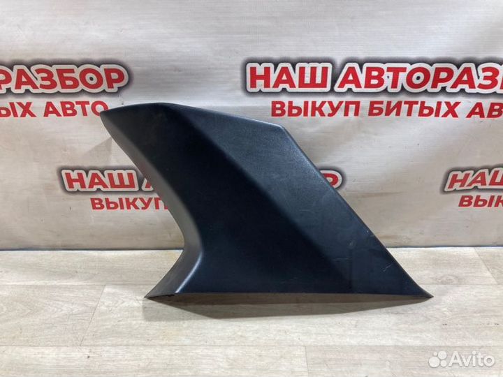 Обшивка багажника правая Bmw X5 (E-70) 2010