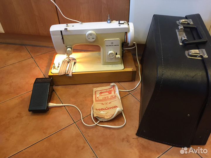 Швейная машина Чайка 132 М