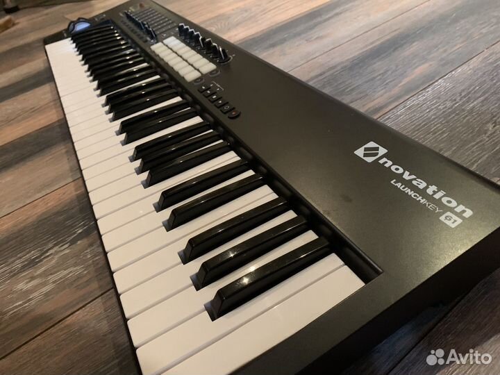 Midi клавиатура Novation launchkey 61 mk2