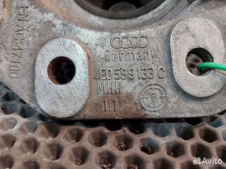 Audi a8 d3 опора редуктора задняя левая