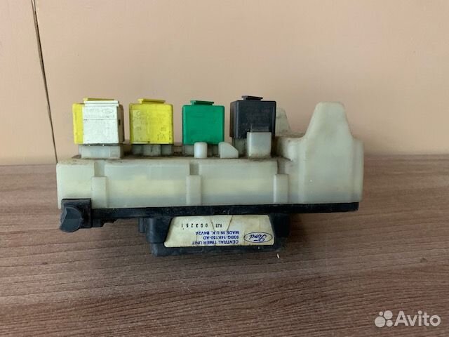 Блок предохранителей салонный Форд Мондео 1 / 2