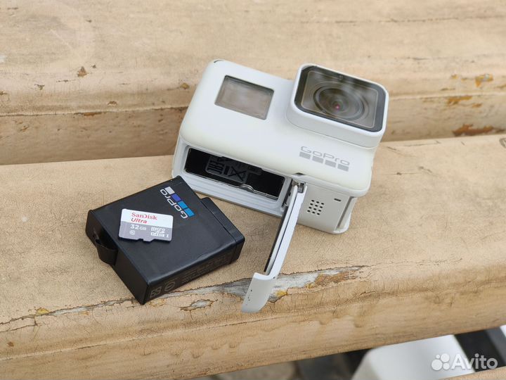 Gopro Hero 7 Black (Dusk White)