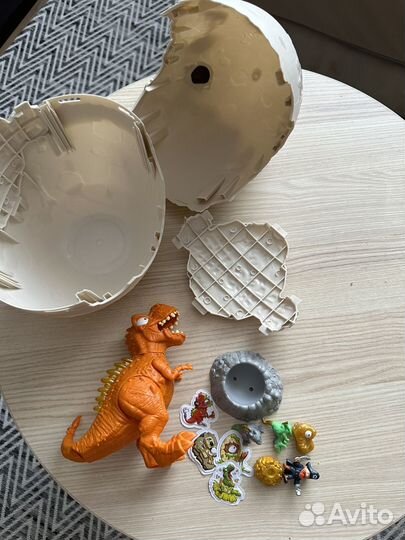 Игрушка яйцо динозавра