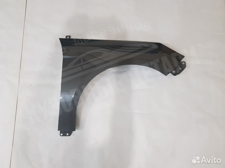 Крыло правое Форд Фокус 3 в цвет