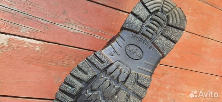 Сандали рабочие новые