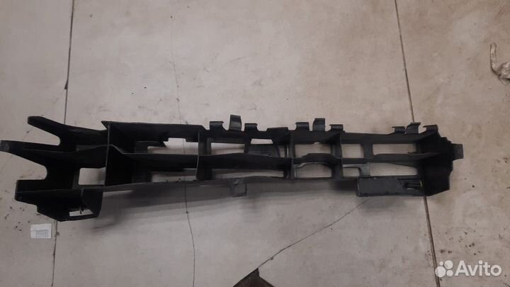 Наполнитель переднего бампера правый