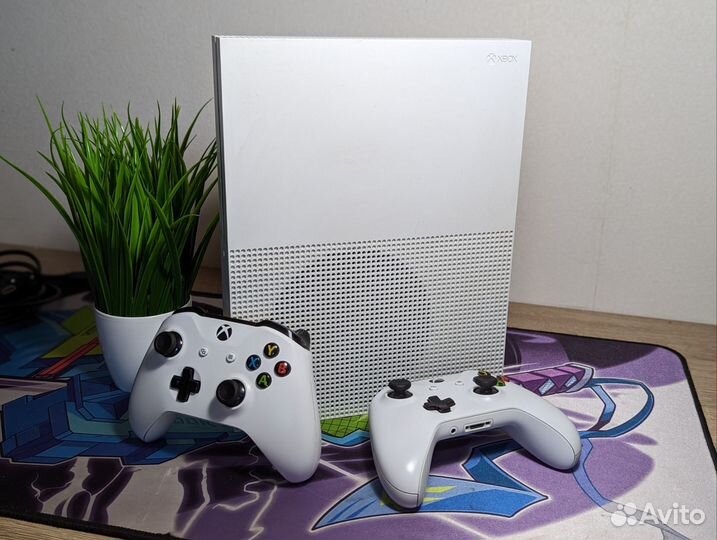 Игровая приставка Xbox One S 2 геймпада игры