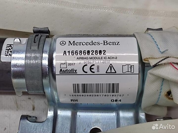 Шторка без-ти правая w166 GLS-class 642.826