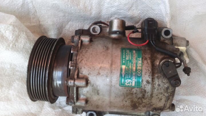 Продам оригинальный компрессор на honda CR-V III