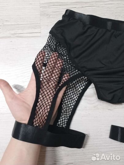 Новые шорты с гартерами 42 размер
