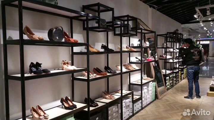 Оборудование вешало для магазина одежды