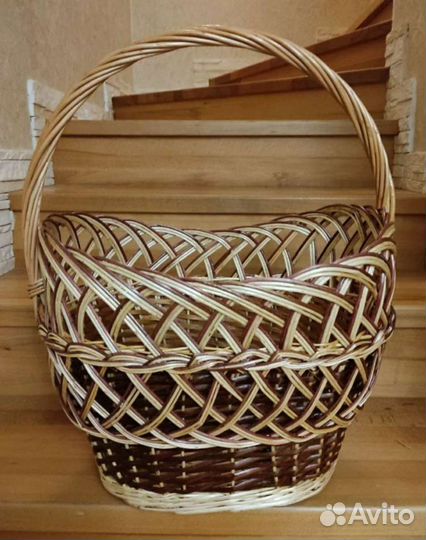 Корзина плетёная