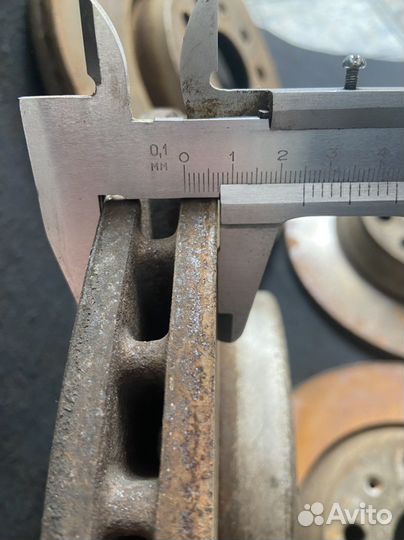 Комплект тормозных дисков Volkswagen passat b7