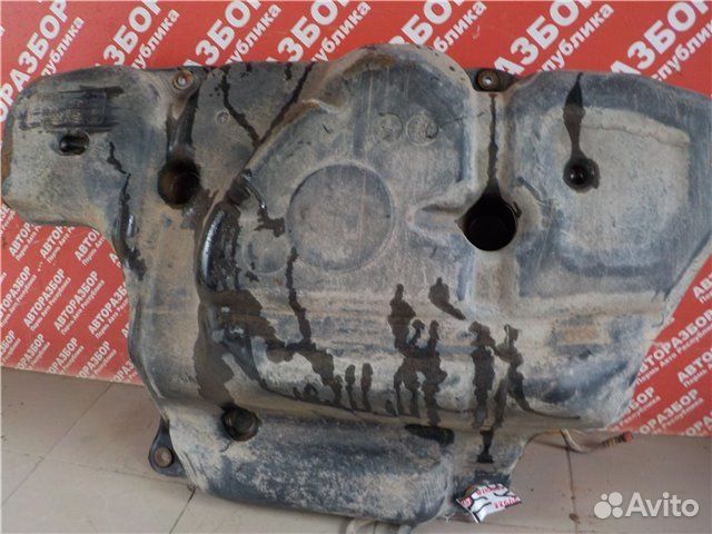 Бензобак Toyota Corolla ADE150 1ZR 2012