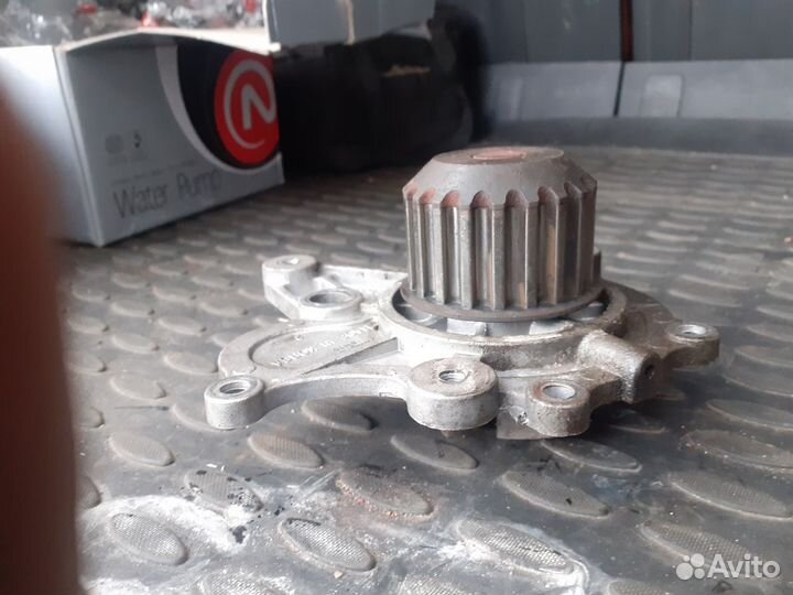 2510027400 hyundai/KIA помпа водяная 2,0 TCI VGT