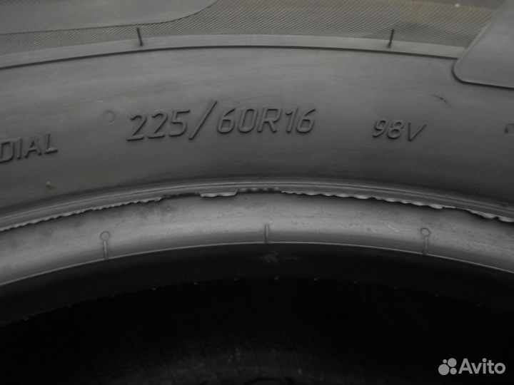 Viatti Strada Asimmetrico 225/60 R16