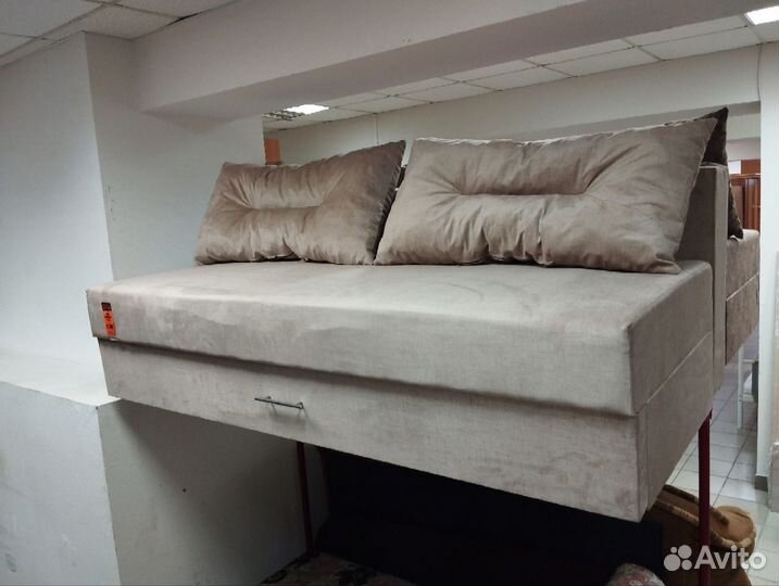 Б-7 Диван еврокнижка Люкс