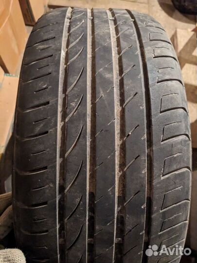 DoubleStar DU01 215/50 R17 91V