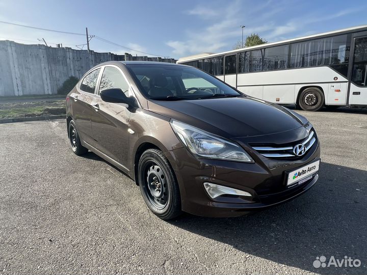 Hyundai Solaris 1.4 AT, 2015, 240 000 км