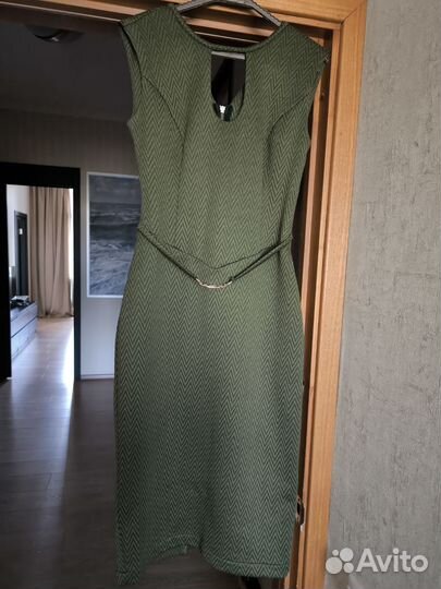 Летнее платье в офис/на выпускной