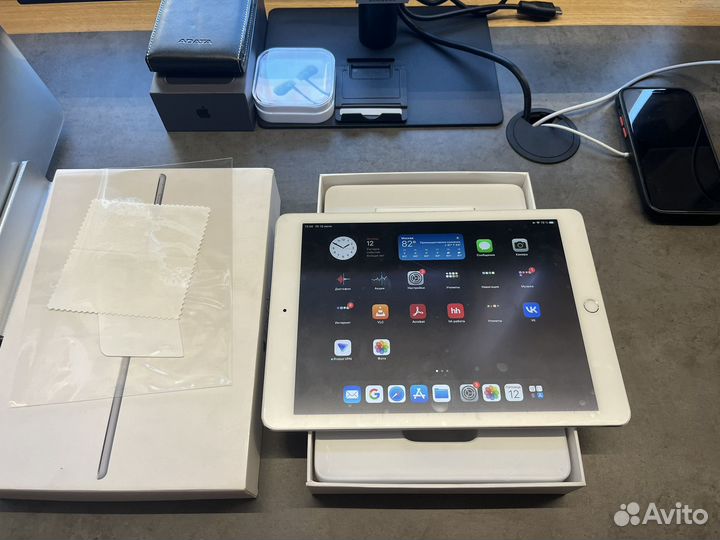 Apple iPad air 2 белый 64gb wi-fi + celular (sim)