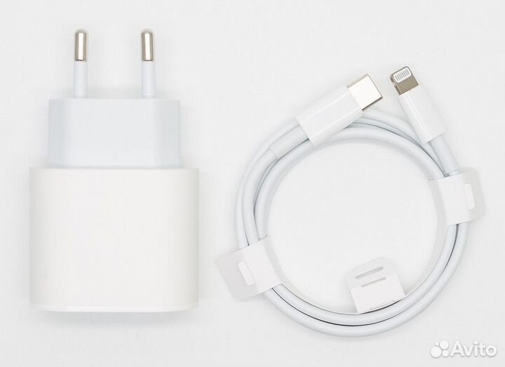 20W USB-C Power Adapter USB-C to Lightning Apple