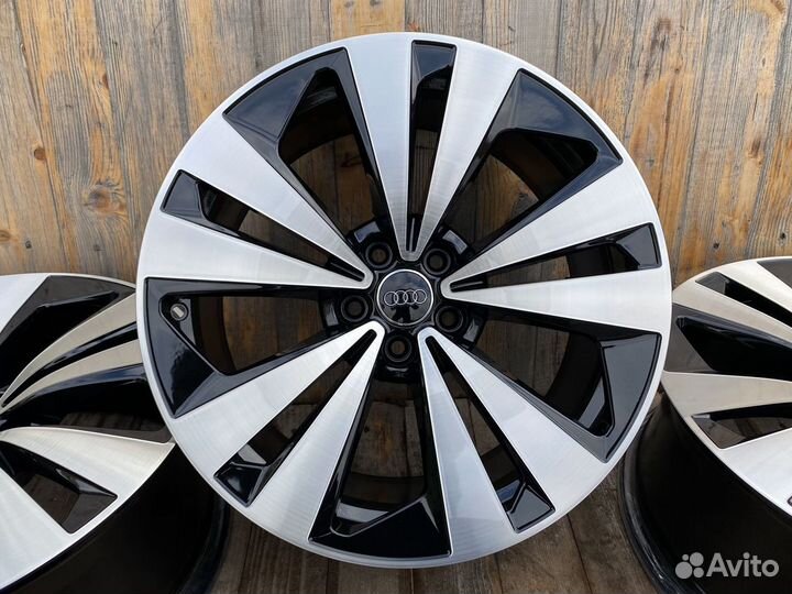 Оригинальные диски на Audi Q8 / Q7 4M R19