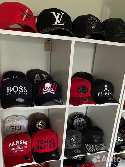Бейсболка кепка разных брендов в наличии