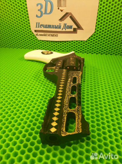 Пистолет персонажа Харли квинн, косплей