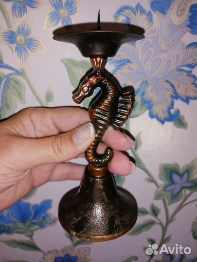 Медный подсвечник